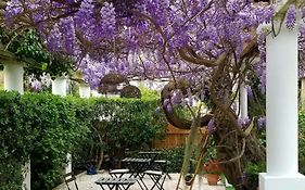 Chez Louis